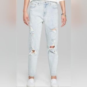 Wild Fable Curvy Mom Jeans Womens 00 and 0 NWT light wash 90s Distressed Grunge